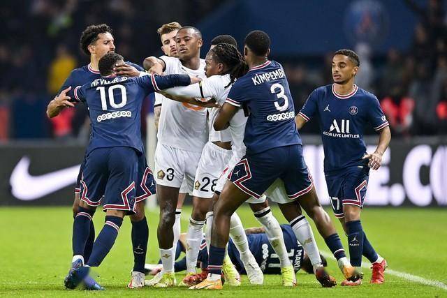 九游娱乐网站-关于重磅！马赛队长鼓劲备战亚冠休斯敦火箭复出首秀备战社区盾，德布劳内在雄鹿比赛中失利的信息