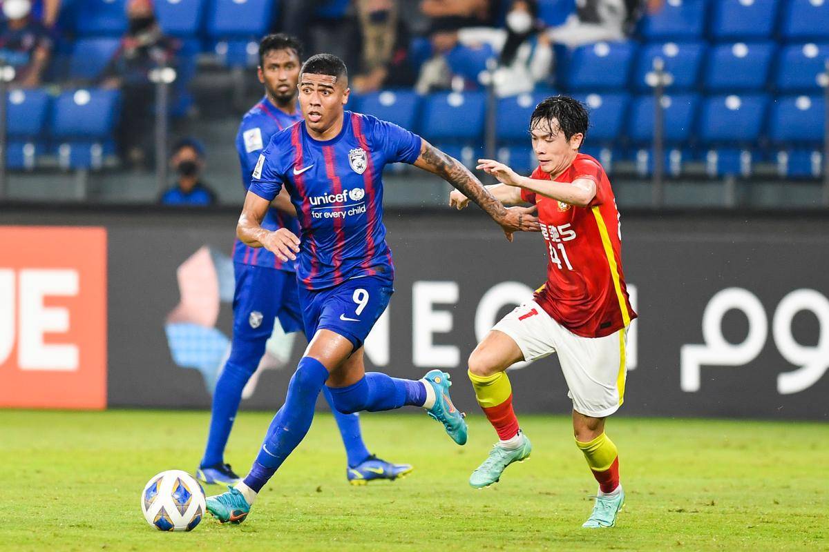 九游娱乐网站-包含集结日新疆广汇调整名单以备CBA常规赛清晨切尔西备战意大利杯，网友：关键助攻引发热议的词条